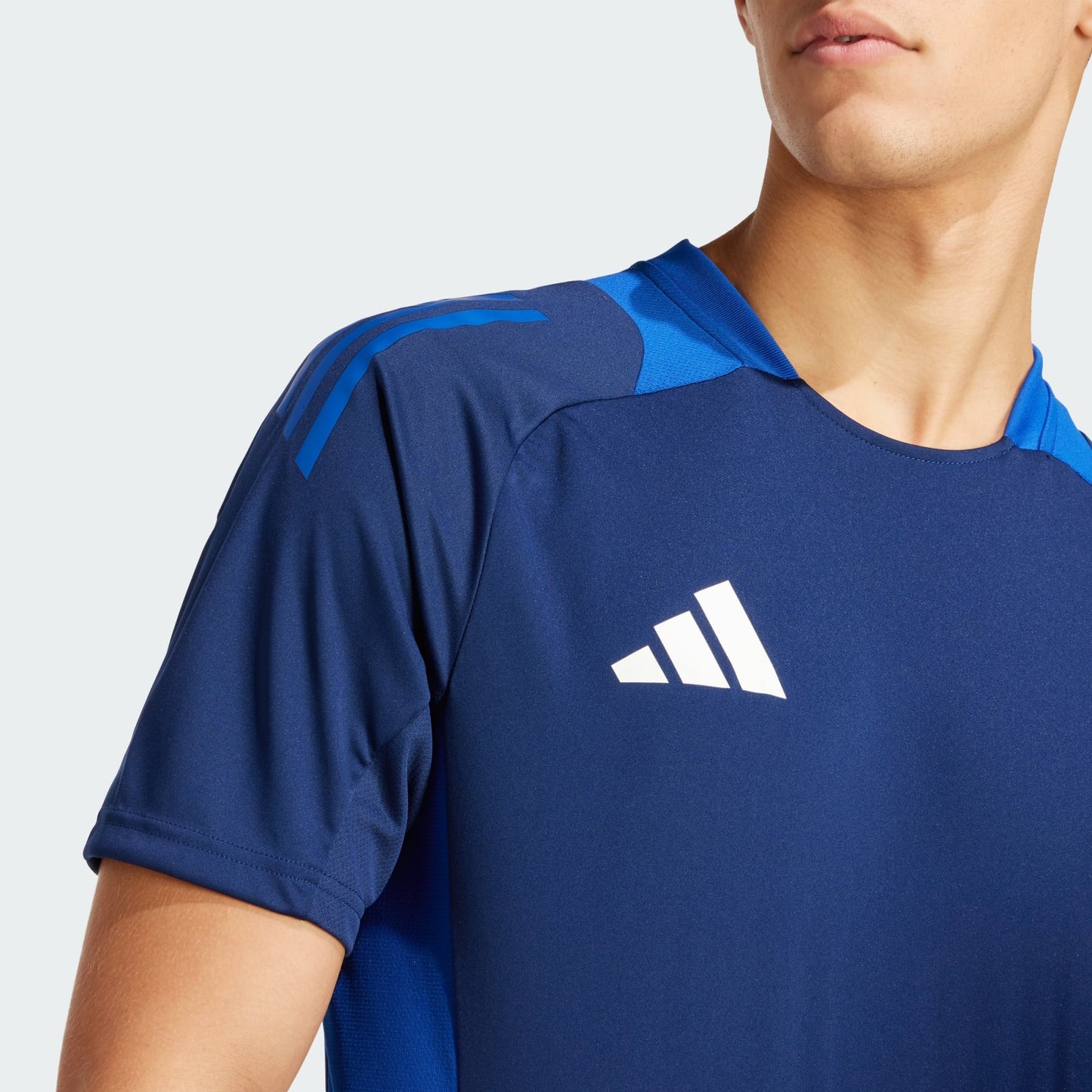 ADIDAS - TIRO
