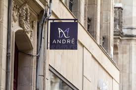 ANDRÉ