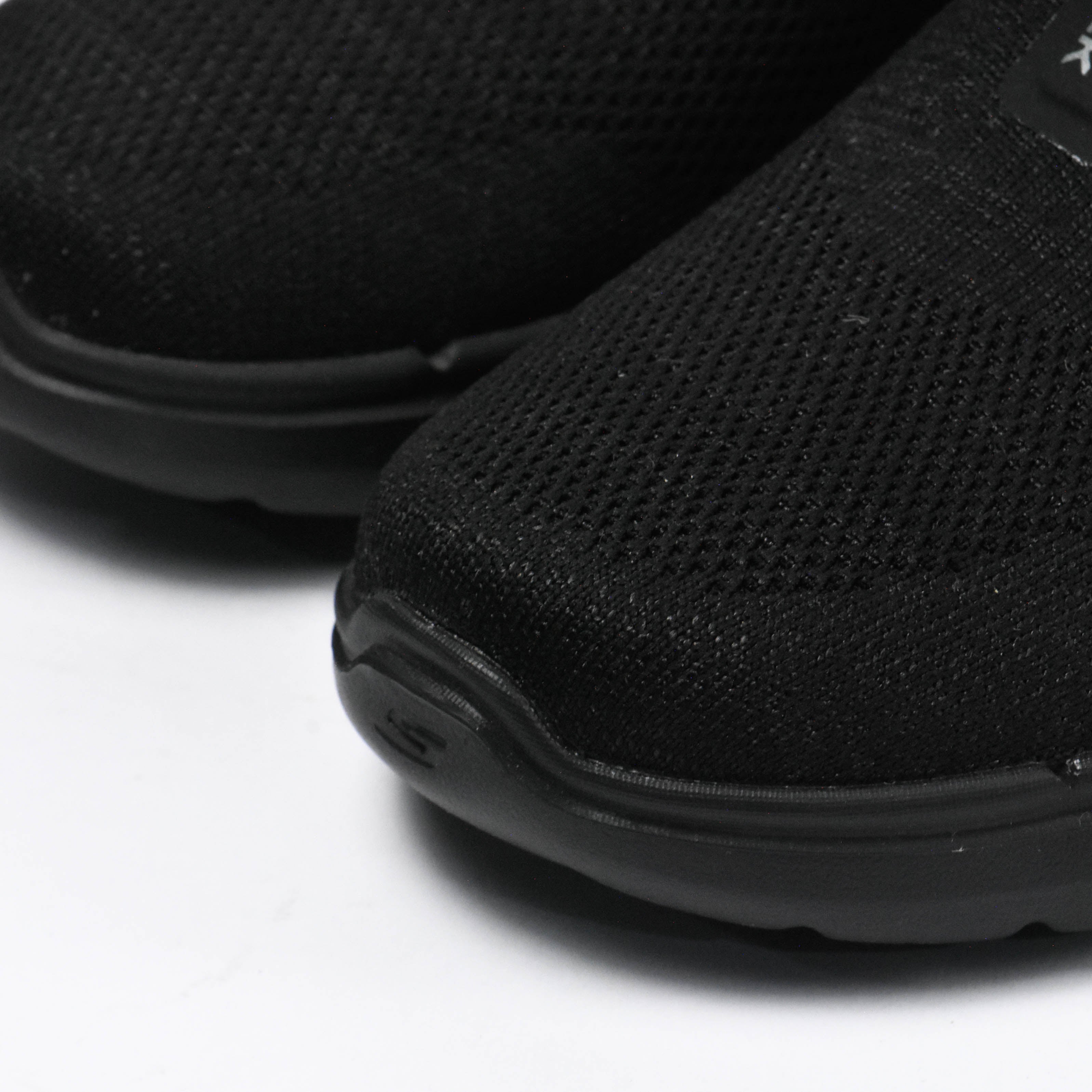 SKECHERS GO WALK 6