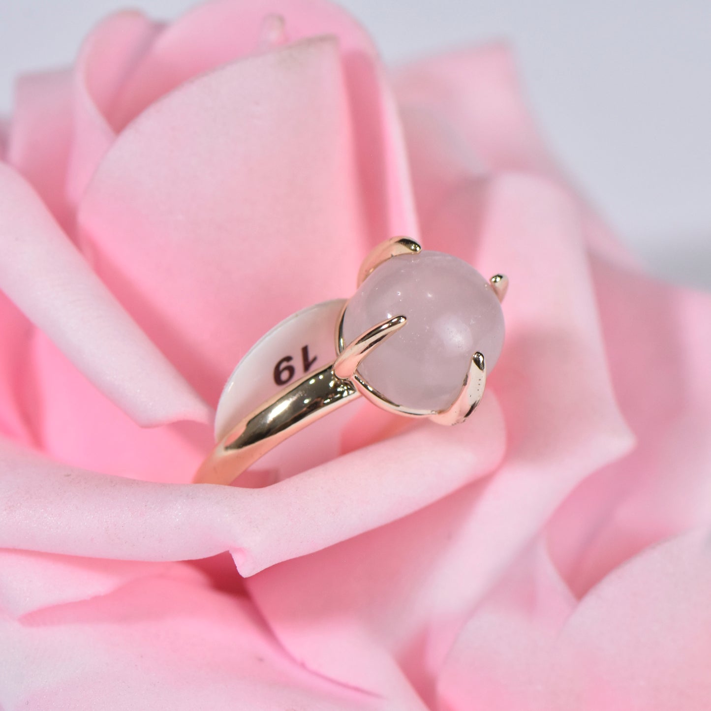 Oriflame - SWEET BRIER ROSE QUARTZ RING QUARTZ RING SIZE 19