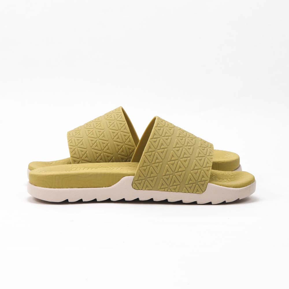 Peak Taichi Slippers Beige Black