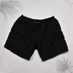 مات الأسود السراويل